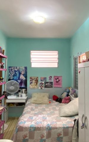 Casa à venda com 200m², 3 quartos e 2 vagasSuíte