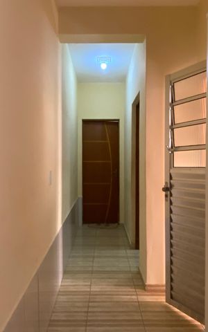 Casa à venda com 200m², 3 quartos e 2 vagasCorredor de entrada