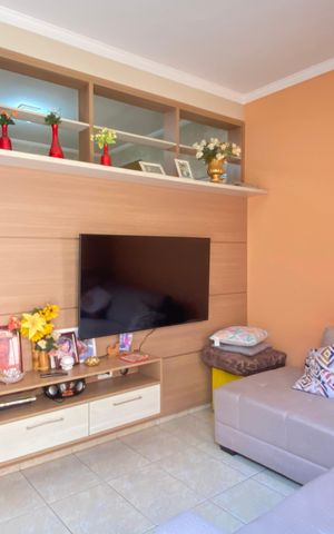 Casa à venda com 200m², 3 quartos e 2 vagasSala