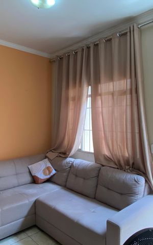 Casa à venda com 200m², 3 quartos e 2 vagasSala