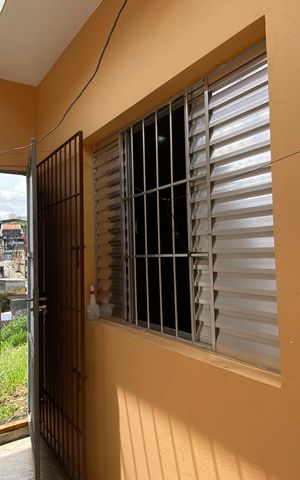 Casa à venda com 200m², 3 quartos e 2 vagasÁrea externa - Corredor