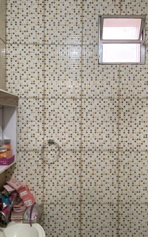 Casa à venda com 200m², 3 quartos e 2 vagasBanheiro 2