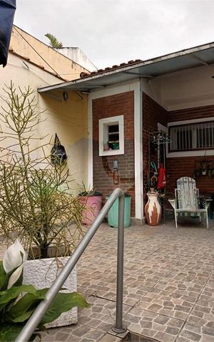 Casa à venda com 219m², 3 quartos e 1 vaga