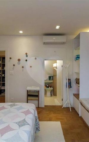 Apartamento à venda com 200m², 4 quartos e 1 vaga