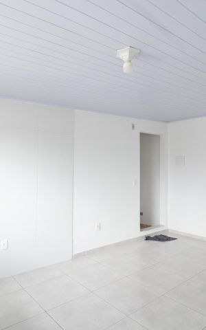 Casa para alugar com 32m², 1 quarto e sem vaga Casa para alugar com 32m², 1 quarto e sem vagaSala e cozinha