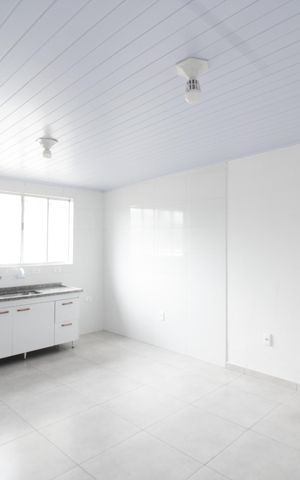 Casa para alugar com 32m², 1 quarto e sem vaga Casa para alugar com 32m², 1 quarto e sem vagaSala e cozinha