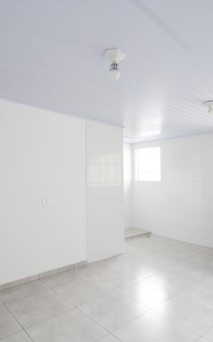 Casa para alugar com 32m², 1 quarto e sem vaga Casa para alugar com 32m², 1 quarto e sem vagaSala e cozinha