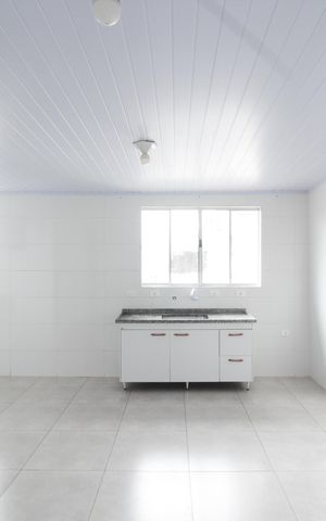 Casa para alugar com 32m², 1 quarto e sem vaga Casa para alugar com 32m², 1 quarto e sem vagaSala e cozinha