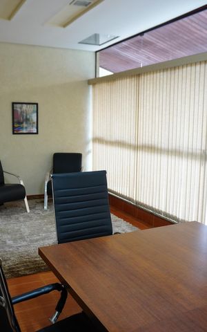 Casa à venda com 260m², 5 quartos e 5 vagasSala 7
