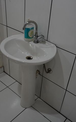 Casa à venda com 260m², 5 quartos e 5 vagasBanheiro 1