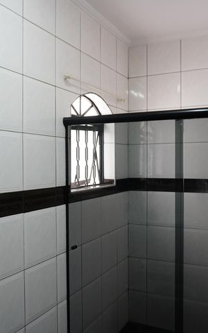 Casa à venda com 260m², 5 quartos e 5 vagasBanheiro 3