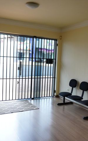 Casa à venda com 260m², 5 quartos e 5 vagasSala 1