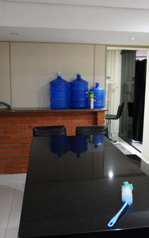 Casa à venda com 260m², 5 quartos e 5 vagasCozinha e Área de Serviço