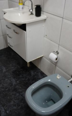 Casa à venda com 260m², 5 quartos e 5 vagasBanheiro 3