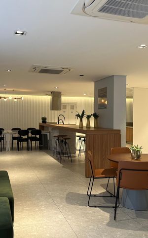 Apartamento à venda com 103m², 3 quartos e 2 vagas Apartamento à venda com 103m², 3 quartos e 2 vagasÁrea comum - Salão de festas