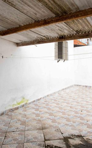 Casa à venda com 192m², 2 quartos e 1 vagaÁrea de Serviço