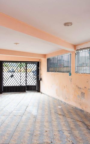 Casa à venda com 192m², 2 quartos e 1 vagaGaragem