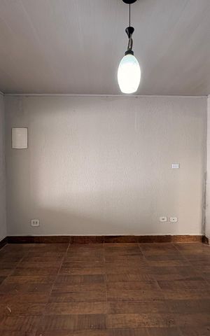 Casa para alugar com 80m², 2 quartos e 1 vaga Casa para alugar com 80m², 2 quartos e 1 vagaSala