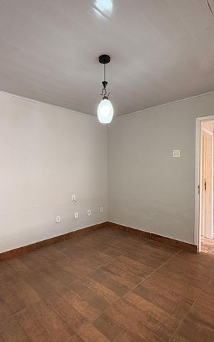 Casa para alugar com 80m², 2 quartos e 1 vaga Casa para alugar com 80m², 2 quartos e 1 vagaSala
