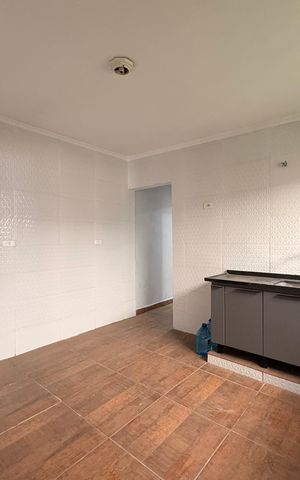 Casa para alugar com 80m², 2 quartos e 1 vaga Casa para alugar com 80m², 2 quartos e 1 vagaCozinha