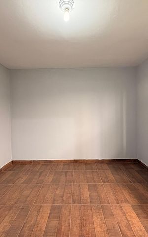 Casa para alugar com 80m², 2 quartos e 1 vaga Casa para alugar com 80m², 2 quartos e 1 vagaQuarto 1