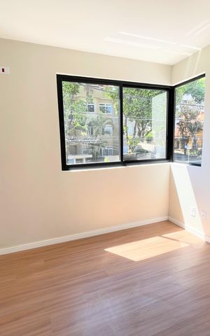 Casa à venda com 102m², 3 quartos e 2 vagas Casa à venda com 102m², 3 quartos e 2 vagasQuarto