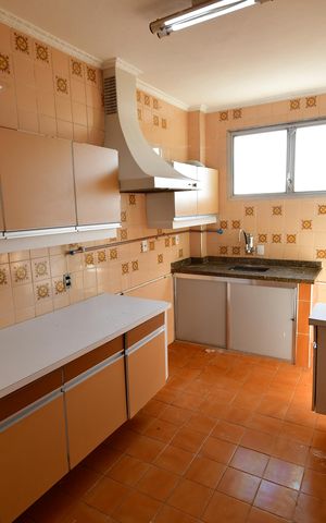 Apartamento para alugar com 90m², 2 quartos e 2 vagasCozinha