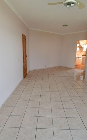 Apartamento para alugar com 90m², 2 quartos e 2 vagasSala