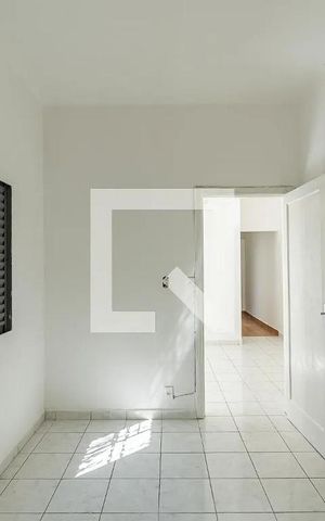 Casa à venda com 213m², 5 quartos e 2 vagas Casa à venda com 213m², 5 quartos e 2 vagasQuarto casa 4