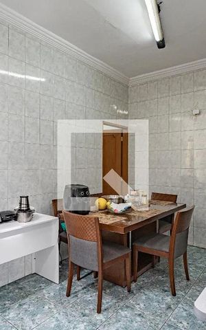 Casa à venda com 213m², 5 quartos e 2 vagas Casa à venda com 213m², 5 quartos e 2 vagasCozinha casa 1