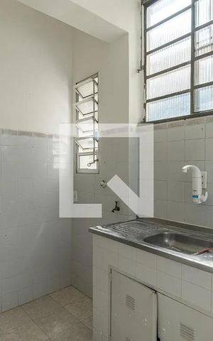 Casa à venda com 213m², 5 quartos e 2 vagas Casa à venda com 213m², 5 quartos e 2 vagasCozinha casa 4