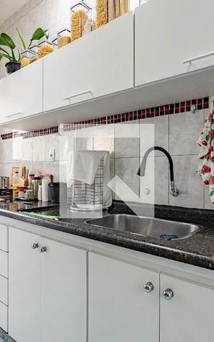 Casa à venda com 213m², 5 quartos e 2 vagas Casa à venda com 213m², 5 quartos e 2 vagasCozinha casa 1