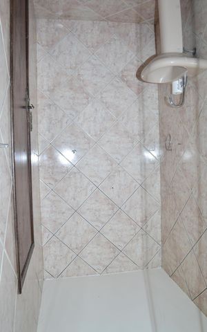 Casa para alugar com 178m², 3 quartos e 3 vagasBanheiro da Suíte