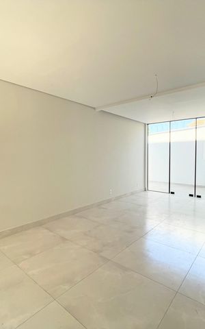 Casa à venda com 120m², 3 quartos e 2 vagas Casa à venda com 120m², 3 quartos e 2 vagasSala