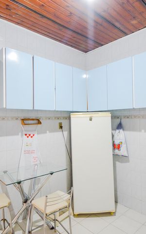Casa para alugar com 80m², 2 quartos e 2 vagasCozinha