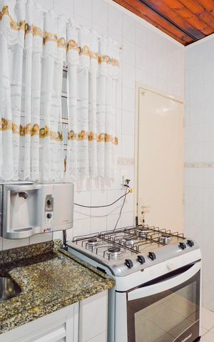 Casa para alugar com 80m², 2 quartos e 2 vagasCozinha