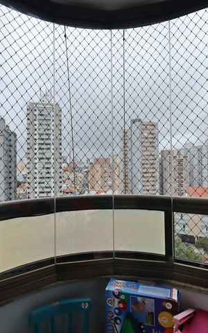 Apartamento à venda com 145m², 3 quartos e 3 vagasSacada da Suíte 1
