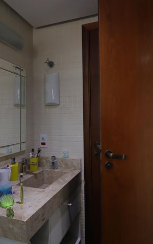 Apartamento à venda com 145m², 3 quartos e 3 vagasBanheiro da Suíte 1