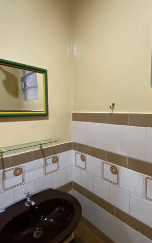 Casa para alugar com 30m², 1 quarto e sem vaga Casa para alugar com 30m², 1 quarto e sem vagaBanheiro