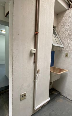 Casa para alugar com 30m², 1 quarto e sem vaga Casa para alugar com 30m², 1 quarto e sem vagaTanque