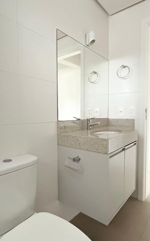 Apartamento para alugar com 76m², 2 quartos e 1 vaga Apartamento para alugar com 76m², 2 quartos e 1 vagaBanheiro social