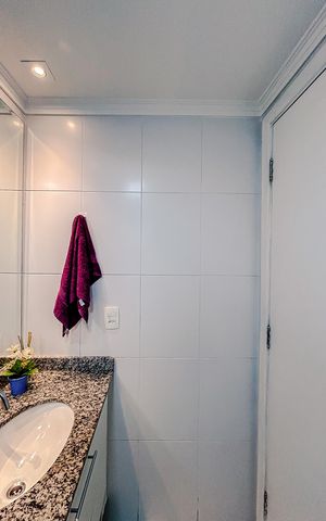 Apartamento à venda com 74m², 3 quartos e 2 vagasBanheiro