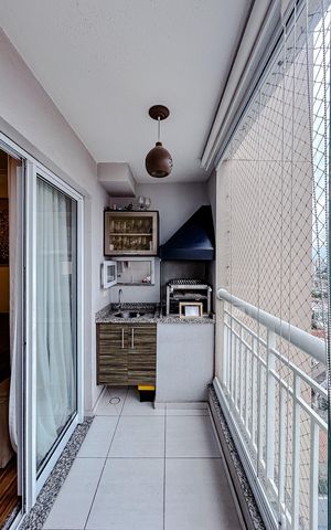 Apartamento à venda com 74m², 3 quartos e 2 vagasVaranda