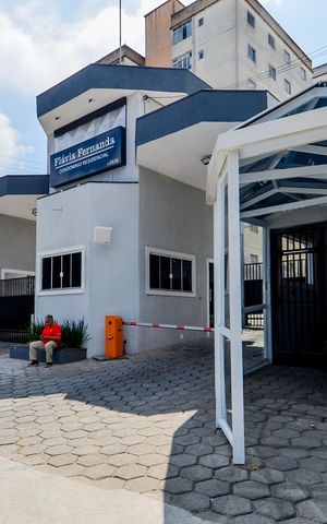 Apartamento para alugar com 52m², 2 quartos e 1 vagaFachada