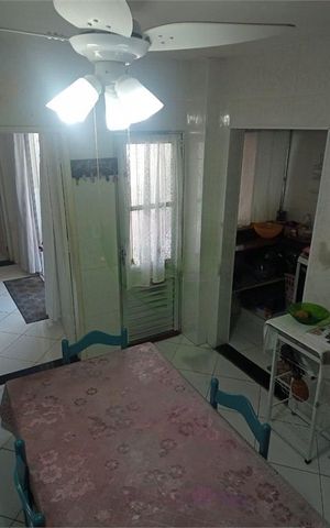Casa à venda com 60m², 3 quartos e 2 vagas