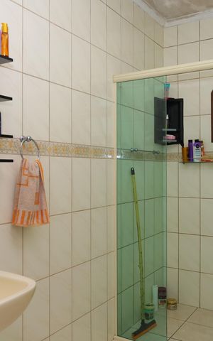 Casa à venda com 125m², 2 quartos e 2 vagasBanheiro