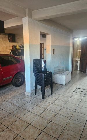 Casa à venda com 134m², 2 quartos e 2 vagasGaragem