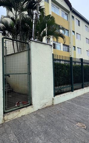 Apartamento à venda com 48m², 2 quartos e 1 vaga Apartamento à venda com 48m², 2 quartos e 1 vagaFachada com placa grande