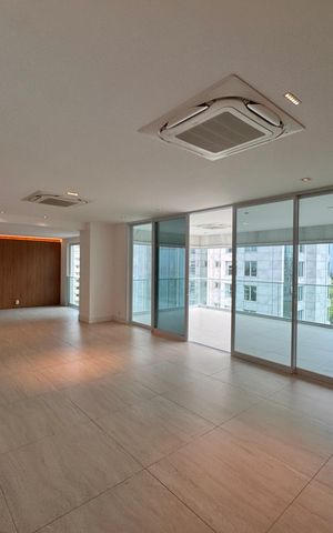 Apartamento para alugar com 266m², 3 quartos e 4 vagas Apartamento para alugar com 266m², 3 quartos e 4 vagasSala