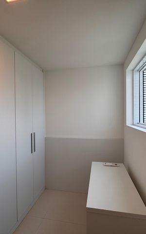 Apartamento para alugar com 266m², 3 quartos e 4 vagas Apartamento para alugar com 266m², 3 quartos e 4 vagasÁrea de Serviço - Quarto